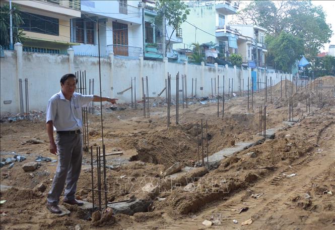 Trong ảnh: Trường tiểu học Hùng Vương (quận Hải Châu, thành phố Đà Nẵng) đang trong quá trình xây dựng. Ảnh: Văn Dũng - TTXVN