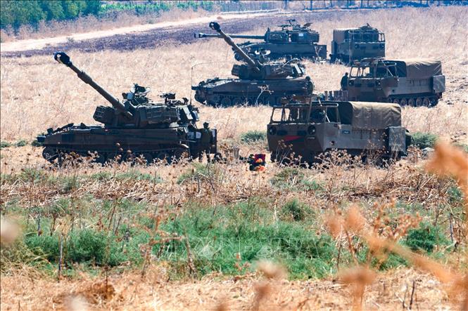 Trong ảnh: Các đơn vị pháo binh Israel được triển khai tại Thượng Galilee, giáp giới Liban ngày 1/9/2019. Ảnh: THX/TTXVN