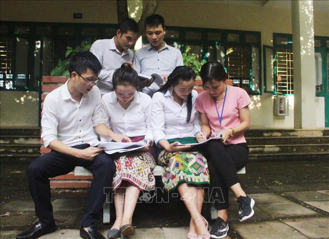 Trong ảnh: Hơn 20 năm qua, Trường Đại học Hồng Đức (Thanh Hóa) đã tiếp nhận, đào tạo gần 1.000 lưu học sinh Lào, những cán bộ nguồn cho tỉnh Houaphane kết nghĩa. Ảnh: Trịnh Duy Hưng - TTXVN