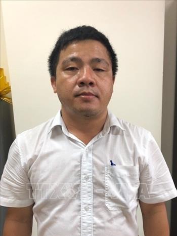 Trong ảnh: Bị can Võ Văn Mạnh (sinh năm 1976, Giám đốc Công ty TNHH tư vấn đầu tư và thẩm định AMAX). Ảnh TTXVN phát