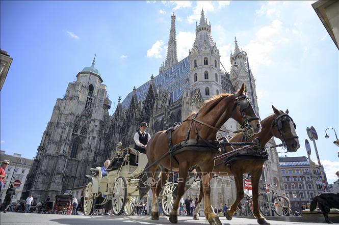 Trong ảnh: Quang cảnh bên ngoài nhà thờ Saint Stephen ở Vienna, Áo, ngày 3/9/2019. Ảnh: AFP/ TTXVN