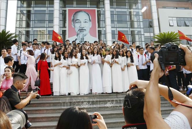 Trong ảnh: Học sinh trường THPT chuyên Hà Nội - Amsterdam tại Lễ khai giảng. Ảnh: Văn Điệp – TTXVN