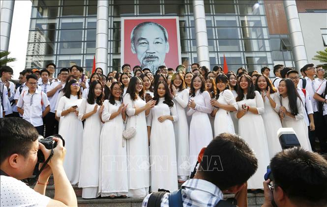 Trong ảnh: Học sinh trường THPT chuyên Hà Nội - Amsterdam tại Lễ khai giảng. Ảnh: Văn Điệp – TTXVN