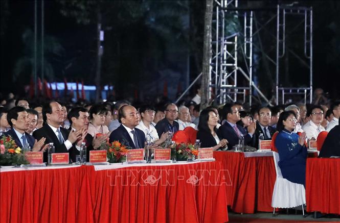Photo: Prime Minister Nguyen Xuan Phuc and delegates at the ceremony. VNA Photo: Thống Nhất