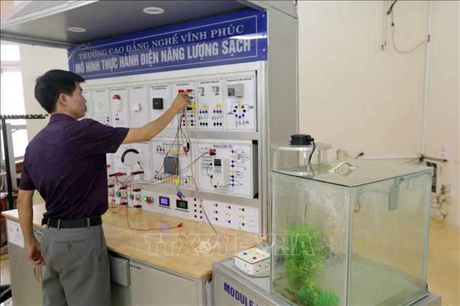 Trường CĐ nghề Kỹ thuật công nghệ đạt giải cao tại Hội thi thiết bị đào tạo tự  làm toàn quốc lần thứ V