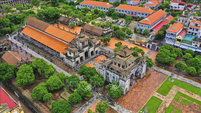 Photo: An overview of Phat Diem Cathedral. VNA Photo: Minh Đức