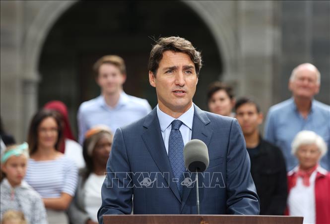 Trong ảnh: Thủ tướng Canada Justin Trudeau phát biểu trong cuộc họp báo về chiến dịch vận động tranh cử ở Ottawa ngày 11/9/2019. Ảnh: AFP/TTXVN