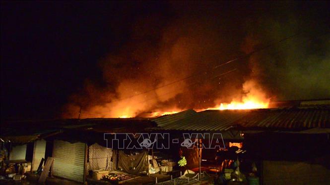Trong ảnh: Hiện trường vụ cháy. Ảnh: Đậu Tất Thành – TTXVN

