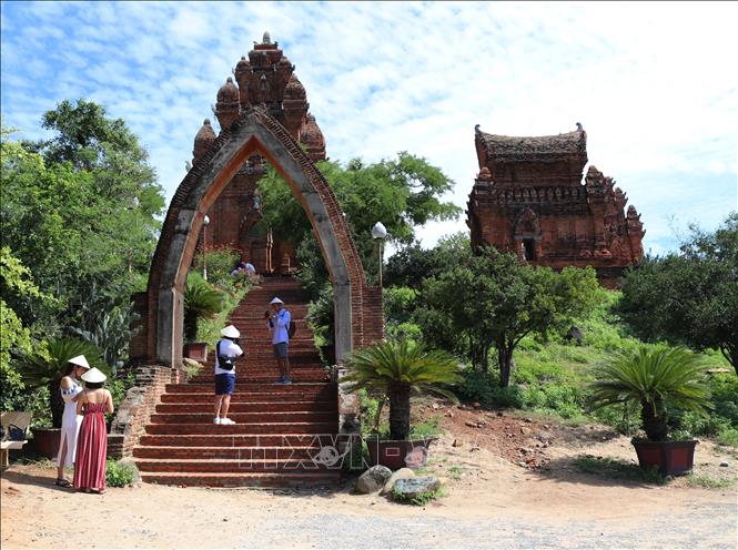 Trong ảnh: Quần thể tháp Po Klong Garai (phường Đô Vinh, thành phố Phan Rang – Tháp Chàm, tỉnh Ninh Thuận). Ảnh: Nguyễn Thành – TTXVN