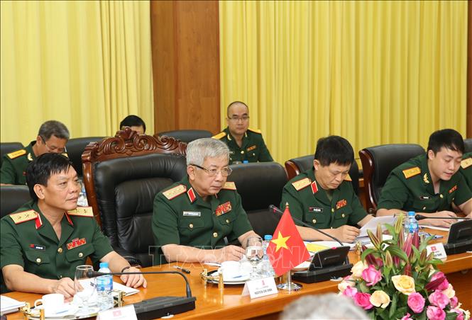 Trong ảnh: Thượng tướng Nguyễn Chí Vịnh cùng thành viên đoàn quân sự cấp cao Việt Nam tham dự đối thoại. Ảnh: Dương Giang - TTXVN