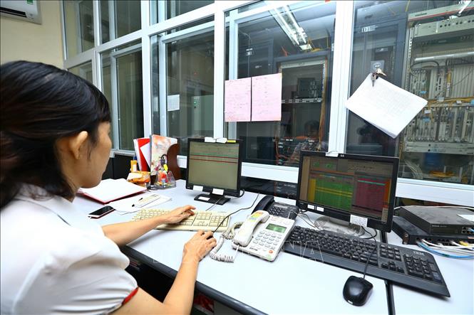 Trong ảnh: Phòng điều hành thông tin tại Trung tâm Viễn thông tỉnh Quảng Ninh. Ảnh: Minh Quyết – TTXVN
