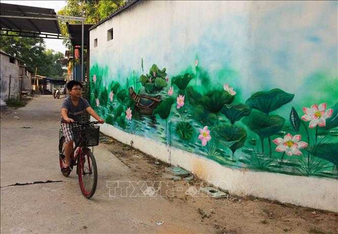Trong ảnh: Khung cảnh thanh bình của làng chài Ngư Mỹ Thạnh. Ảnh: Hồ Cầu-TTXVN
