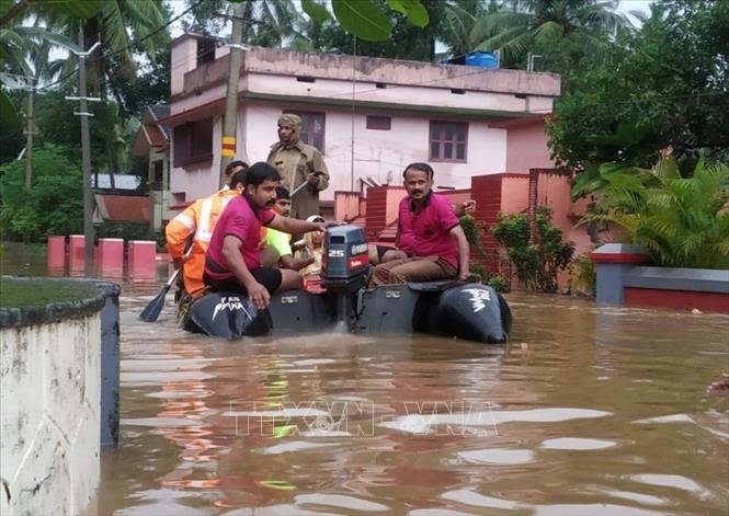 Trong ảnh (tư liệu): Cảnh ngập lụt tại Kolhapur, Maharashtra, Ấn Độ, ngày 7/8/2019. Ảnh: Hindustan Times/ TTXVN