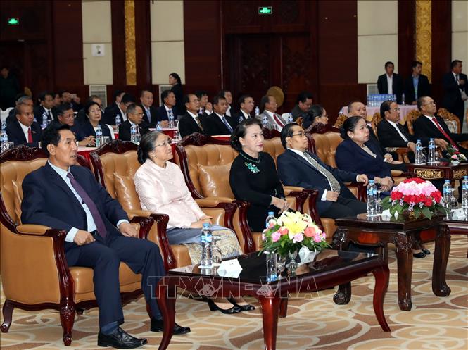 Trong ảnh: Chủ tịch Quốc hội Nguyễn Thị Kim Ngân và Chủ tịch Quốc hội nước Cộng hòa Dân chủ nhân dân Lào Pany Yathotou và các đại biểu. Ảnh: Trọng Đức - TTXVN