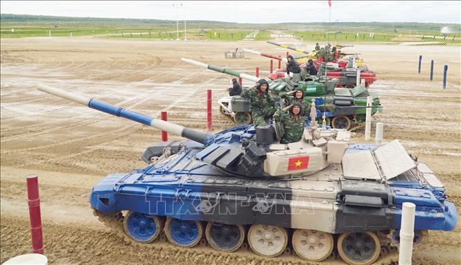 Trong ảnh: Đội tuyển xe tăng Việt Nam tham gia Hội thao Quân sự quốc tế (Army Games) 2019 tại Moskva (LB Nga) và xuất sắc giành vị trí thứ hai tại nội dung thi đấu xe tăng Tank Biathlon. Ảnh: Hồng Quân - TTXVN   
