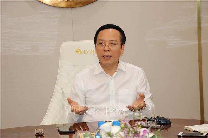 Trong ảnh: Doanh nhân Đỗ Minh Phú, người sáng lập Công ty cổ phần Tập đoàn DOJI, kiêm Chủ tịch HĐQT Ngân hàng Thương mại cổ phần Tiên Phong (TPBank). Ảnh: Nguyễn Thắng - TTXVN 