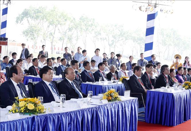 Photo: PM Nguyen Xuan Phuc and delegates attend the project's ground-breaking ceremony. VNA Photo: Thống Nhất