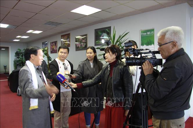 Photo: Ambassador Ngo Duc Manh gives a media interview. VNA Photo: Duy Trinh