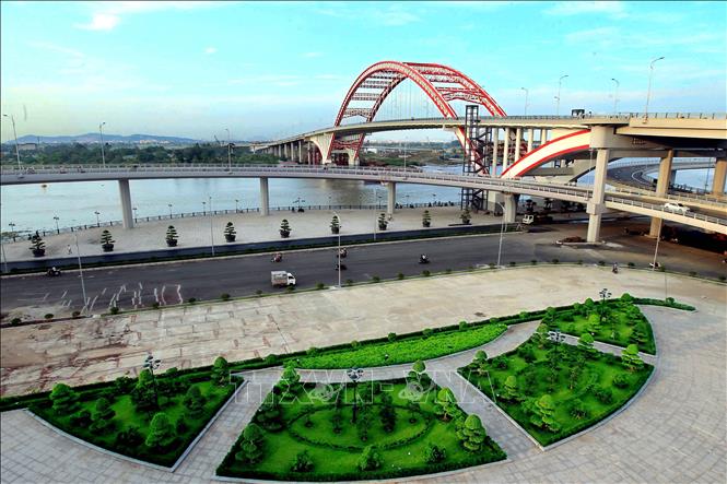 Trong ảnh: Cầu Hoàng Văn Thụ. Ảnh: An Đăng - TTXVN