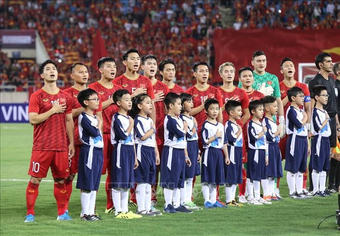 Trong ảnh: Đội hình ra sân của tuyển Việt Nam. Ảnh: Trọng Đạt – TTXVN 