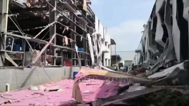 Trong ảnh: Hiện trường vụ nổ nhà máy hóa chất ở khu tự trị dân tộc Choang Quảng Tây, miền Nam Trung Quốc ngày 15/10/2019. Ảnh: CGTN/TTXVN