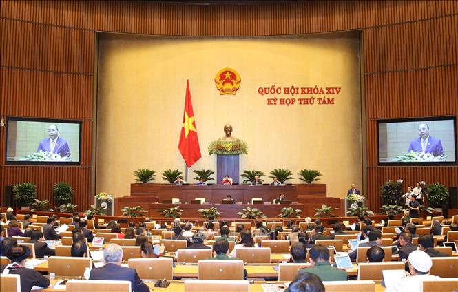 Trong ảnh: Thủ tướng Chính phủ Nguyễn Xuân Phúc trình bày Báo cáo về kết quả thực hiện kế hoạch phát triển kinh tế - xã hội năm 2019; kế hoạch phát triển kinh tế - xã hội năm 2020. Ảnh: Dương Giang - TTXVN
