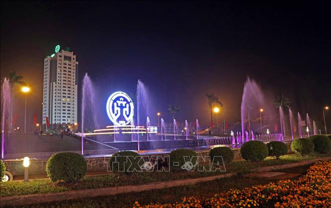 Photo: A corner of Hai Duong city by night. VNA Photo: Mạnh Tú