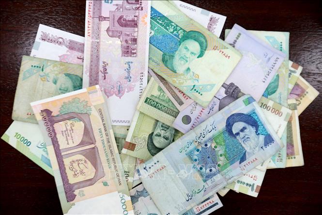 Trong ảnh: Đồng tiền rial của Iran tại thủ đô Tehran ngày 31/7/2019. Ảnh: AFP/ TTXVN