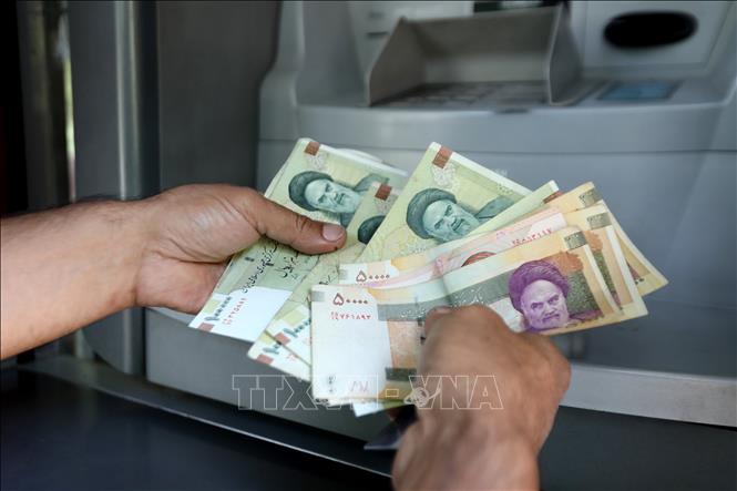Trong ảnh: Đồng tiền rial của Iran tại thủ đô Tehran ngày 31/7/2019. Ảnh: AFP/ TTXVN