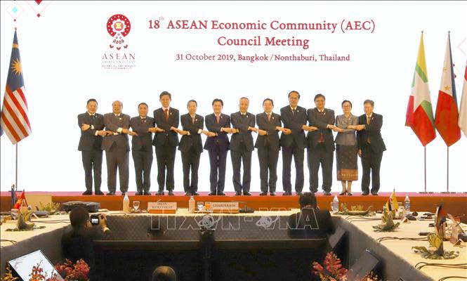 Trong ảnh: Các trưởng đoàn chụp ảnh chung. Ảnh: Ngọc Quang-Phóng viên TTXVN tại Thái Lan