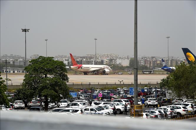 Trong ảnh: Quang cảnh sân bay quốc tế Indira Gandhi ở thủ đô New Delhi, Ấn Độ. Ảnh: AFP/TTXVN