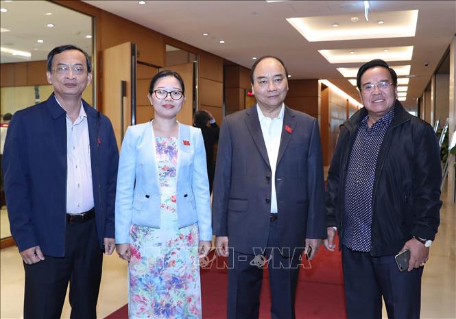 Trong ảnh: Thủ tướng Nguyễn Xuân Phúc và các đại biểu quốc hội trước giờ chất vấn. Ảnh: Trọng Đức - TTXVN