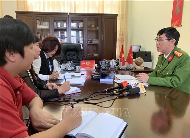 Trong ảnh: Đại tá Bùi Xuân Phong – Phó Giám đốc Công an tỉnh Lai Châu thông tin về vụ việc. 
Ảnh: Việt Hoàng - TTXVN