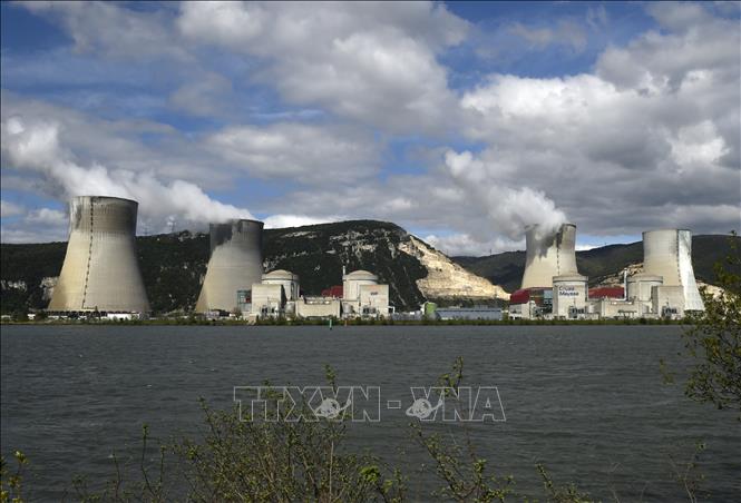 Trong ảnh (tư liệu): Các lò phản ứng hạt nhân của nhà máy điện hạt nhân Cruas-Meysse tại Cruas and Meysse, Pháp, ngày 7/4/2016. Ảnh: AFP/ TTXVN