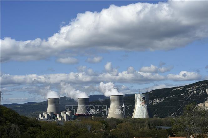 Trong ảnh (tư liệu): Các lò phản ứng hạt nhân của nhà máy điện hạt nhân Cruas-Meysse tại Cruas and Meysse, Pháp, ngày 7/4/2016. Ảnh: AFP/ TTXVN