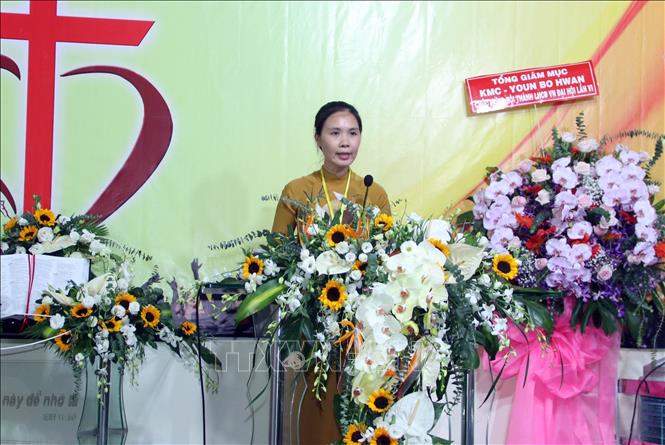 Trong ảnh: Bà Trần Thị Minh Nga, Phó Trưởng ban Ban Tôn giáo Chính phủ phat biểu chúc mừng tại Đại hội. Ảnh: Xuân Khu-TTXVN.