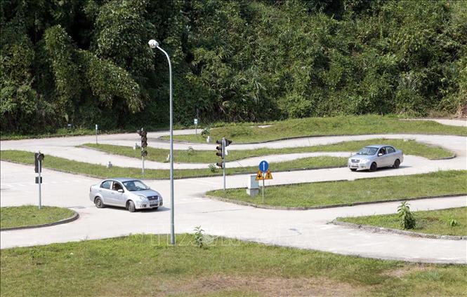 Trong ảnh: Hoạt động đào tạo lái xe cơ giới đường bộ tại Trường Cao đẳng nghề dân tộc nội trú Bắc Kạn. Ảnh: Anh Tuấn – TTXVN
