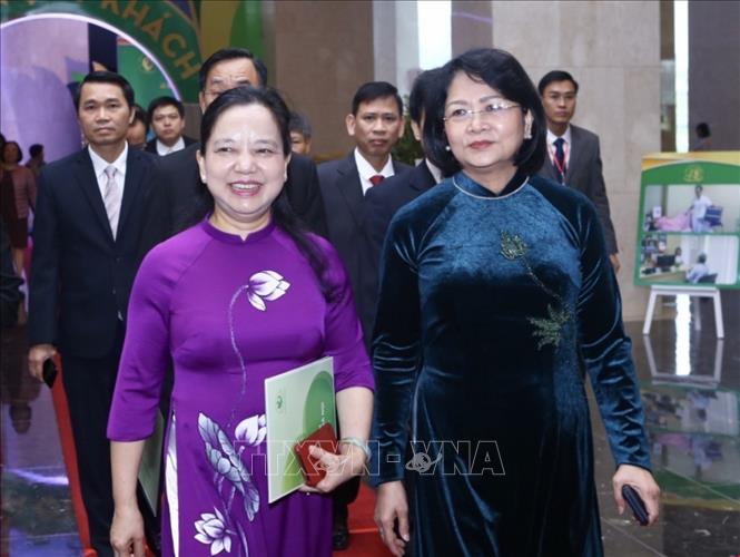 Trong ảnh: Phó Chủ tịch nước Đặng Thị Ngọc Thịnh đến dự Lễ kỷ niệm 40 năm thành lập Bệnh viện Phụ sản Hà Nội. Ảnh: Minh Quyết - TTXVN