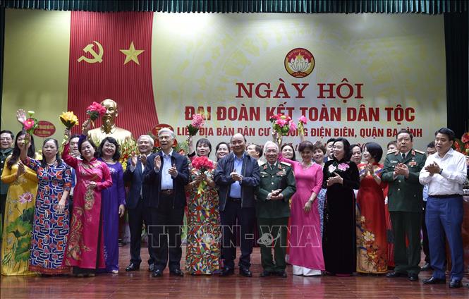 Trong ảnh: Thủ tướng Nguyễn Xuân Phúc và các đại biểu. Ảnh: Thống Nhất - TTXVN