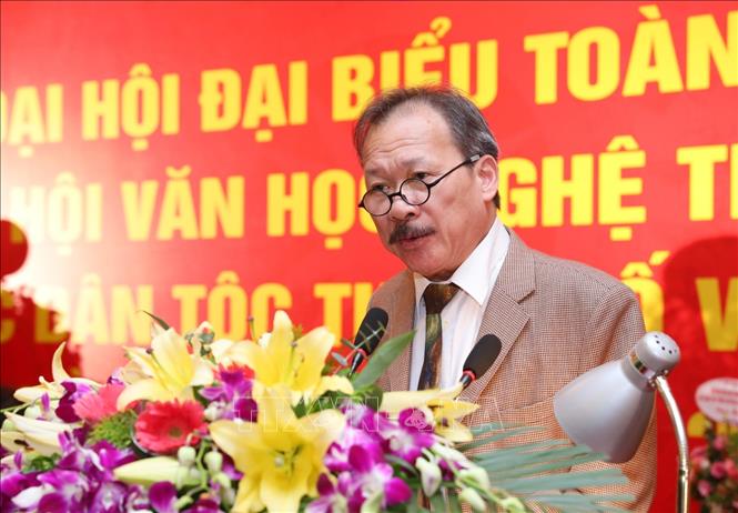 Trong ảnh: Ông Nông Quốc Bình, Chủ tịch Hội Văn học nghệ thuật các dân tộc thiểu số Việt Nam phát biểu khai mạc Đại hội. Ảnh: Thành Đạt - TTXVN
