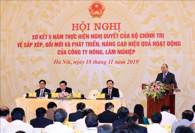 Trong ảnh: Thủ tướng Nguyễn Xuân Phúc phát biểu chỉ đạo tại hội nghị. Ảnh: Thống Nhất - TTXVN 

