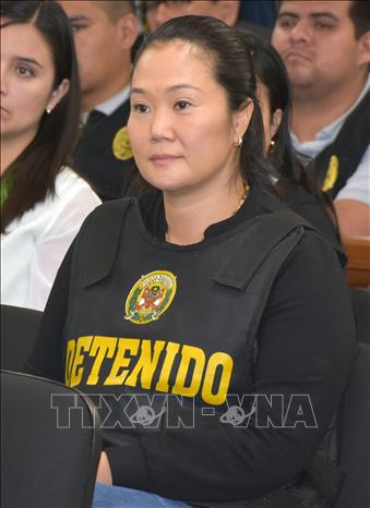 Trong ảnh (tư liệu): Cựu lãnh đạo đối lập Peru Keiko Fujimori tại phiên tòa ở Lima ngày 17/10/2018. Ảnh: AFP/TTXVN