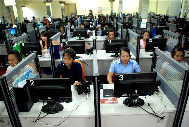 Trong ảnh: Star Telecom (Unitel) là công ty liên doanh giữa doanh nghiệp Lào Asia Telecom (Lào) và Tập đoàn Công nghiệp-Viễn thông quân đội Viettel, khẳng định được thương hiệu trên đất Lào. Ảnh: Hoàng Chương – TTXVN

