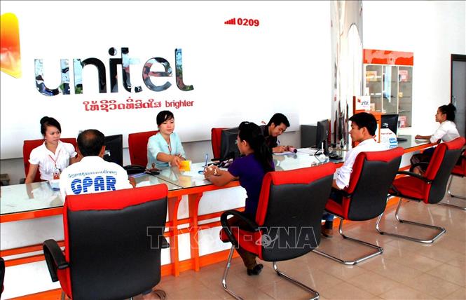 Trong ảnh: Star Telecom (Unitel) là công ty liên doanh giữa doanh nghiệp Lào Asia Telecom (Lào) và Tập đoàn Công nghiệp-Viễn thông quân đội Viettel, khẳng định được thương hiệu trên đất Lào. Ảnh: Hoàng Chương – TTXVN



