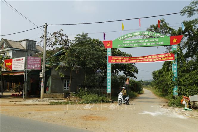 Trong ảnh: Xã Kim Phú đang hướng tới chuẩn văn hóa nông thôn mới. Ảnh: Nam Sương - TTXVN