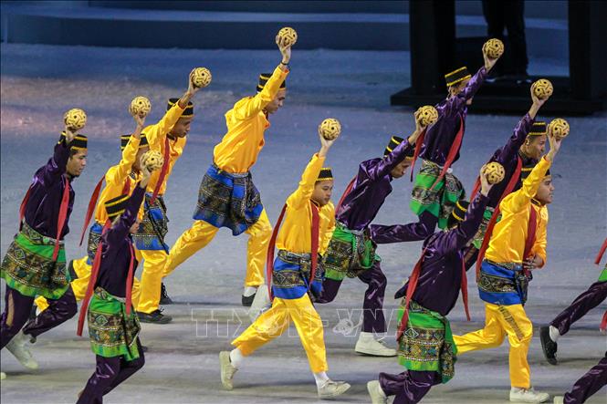 Trong ảnh: Tiết mục biểu diễn nghệ thuật tại lễ khai mạc SEA Games 30 tại tỉnh Bulacan, Philippines ngày 30/11/2019. Ảnh: THX/TTXVN