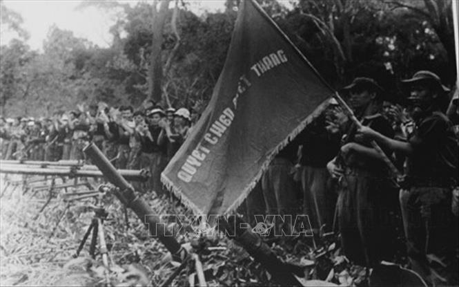 19. Chiến thắng Bầu Bàng - Dầu Tiếng (12 - 27/11/1965); Tiếp sau chiến thắng Bình Hĩa, bộ đội ta tiếp tục mở chiến dịch tiến công Bầu Bàng - Dầu Tiếng, nhằm tiêu hao sinh lực, phá kế hoạch hành quân 