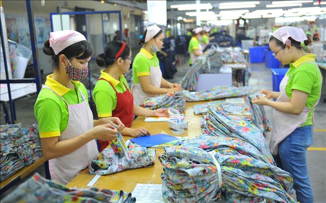 Photo: The Taiwan-invested Nien Hsing Textile Co. Ltd in Khanh Phu IZ, the northern province of Ninh Binh. VNA Photo: Minh Đức