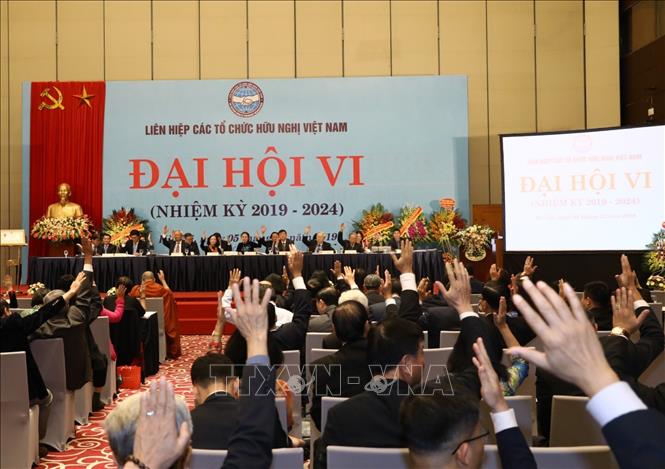 Trong ảnh: Đại hội biểu quyết thông qua chương trình Đại hội. Ảnh: Văn Điệp - TTXVN