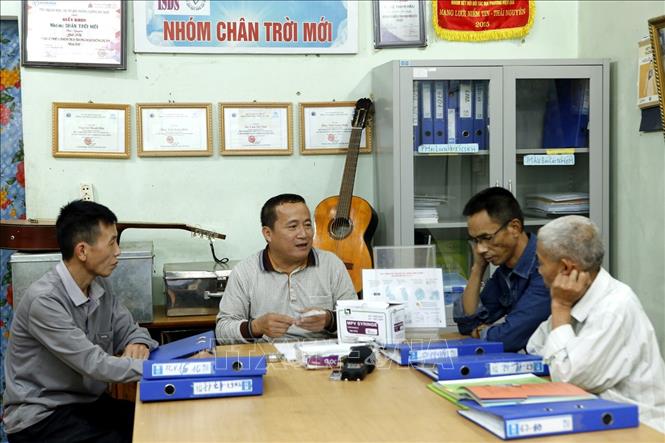 Trong ảnh: Thái Nguyên là tỉnh đứng thứ 4 trong toàn quốc về số người nhiễm HIV cao, nguy cơ nhiễm chủ yếu qua quan hệ tình dục đồng giới tập trung vào nhóm di biến động, trường đại học, khu công nghiệp đang được ưu tiên các chương trình, dự án phòng chống HIV/AIDS của Bộ Y tế. Ảnh: Dương Ngọc – TTXVN